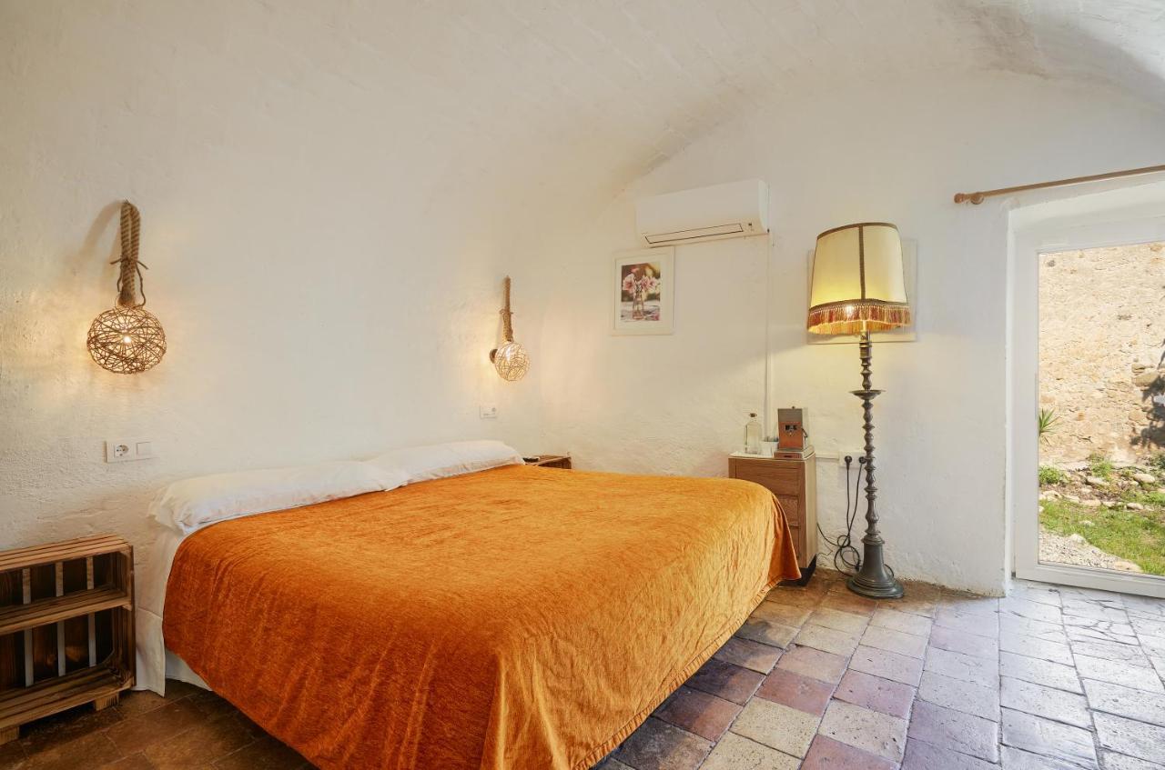 B&B Mas Torrencito Pet Friendly Parets de Ampurdá Exteriör bild